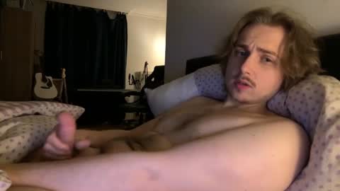 Snapshot of seven20yrs chatting on December 2024 04:13:01 AM seven20yrs online show from December 2024 04:13:01 AM