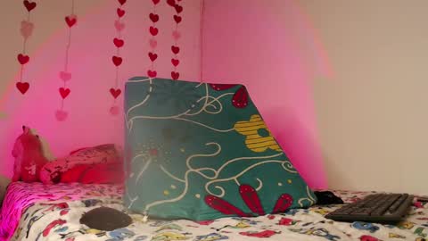 Alexis online show from February 2025 08:28:02 AM