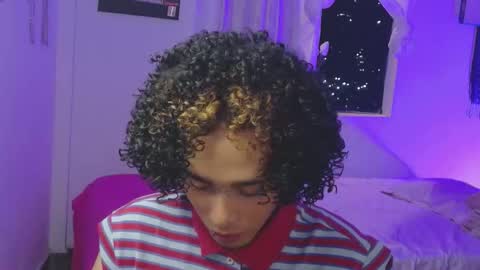 Alexis online show from October 2025 04:35:02 AM