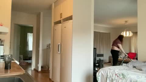 sex6mmm online show from September 2025 01:56:01 PM