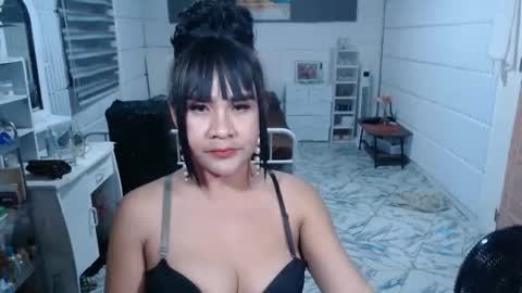 Snapshot of sexcum_trendingts_now chatting on October 2025 08:12:01 AM MS Anna online show from October 2025 08:12:01 AM