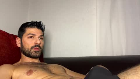 Lucenzo  online show from November 2025 03:21:02 AM