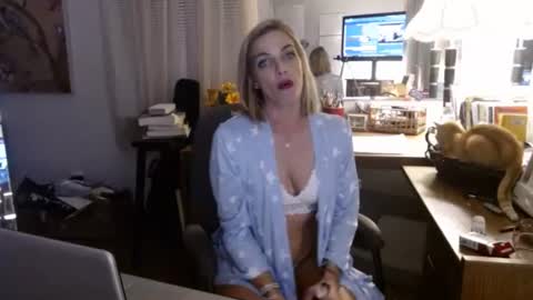 Sexi Chrisly online show from November 2025 04:44:02 AM