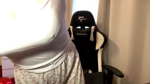 My name is Mia whats yours online show from February 2025 12:09:02 PM