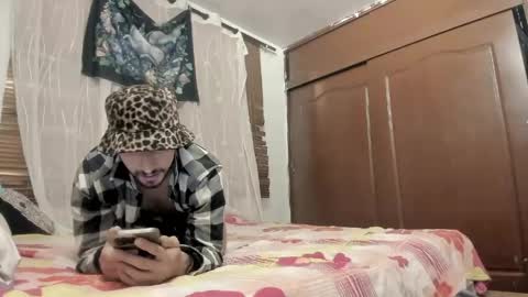         online show from April 2026 03:28:01 AM