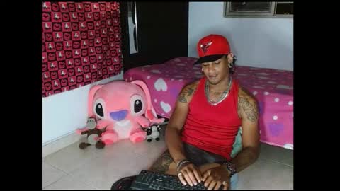 Aharon  ravelo online show from March 2026 07:43:01 AM