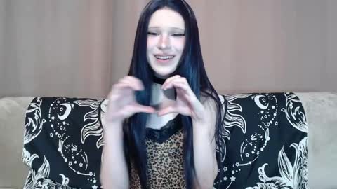 Snapshot of sexpired_princess chatting on May 2026 05:16:02 AM Nextdoor Princess online show from May 2026 05:16:02 AM