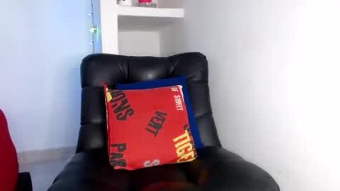 Snapshot of sexseason777 chatting on April 2026 07:04:02 PM STIIV G online show from April 2026 07:04:02 PM