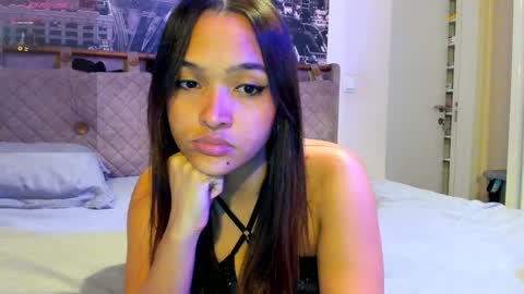 Snapshot of sexualmindset chatting on November 2025 02:50:01 PM Andrea online show from November 2025 02:50:01 PM