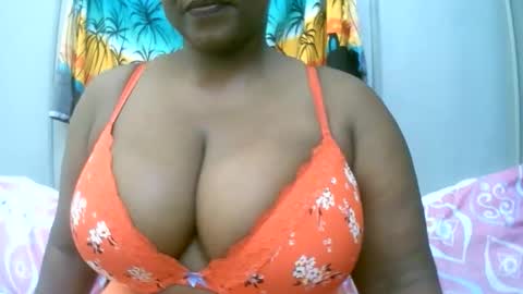 sexxi_ebony online show from February 2026 07:01:02 AM