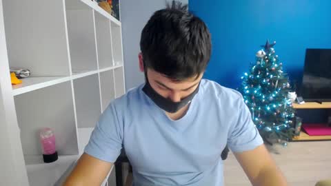 Snapshot of sexxxdickbig chatting on December 2024 02:22:02 PM Tommy online show from December 2024 02:22:02 PM