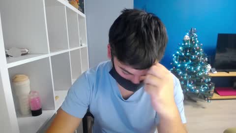 Snapshot of sexxxdickbig chatting on December 2024 08:25:02 PM Tommy online show from December 2024 08:25:02 PM