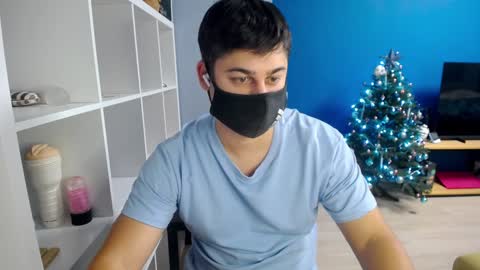 Snapshot of sexxxdickbig chatting on December 2024 03:13:01 PM Tommy online show from December 2024 03:13:01 PM