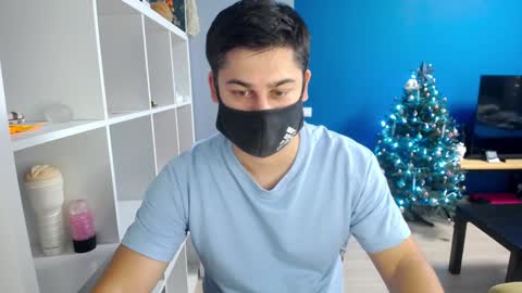 Snapshot of sexxxdickbig chatting on January 2025 04:39:02 PM Tommy online show from January 2025 04:39:02 PM