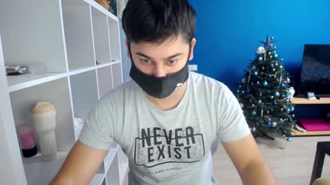 Snapshot of sexxxdickbig chatting on January 2025 08:49:02 AM Tommy online show from January 2025 08:49:02 AM