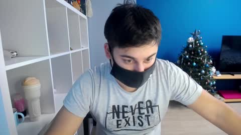 Snapshot of sexxxdickbig chatting on January 2025 01:04:02 PM Tommy online show from January 2025 01:04:02 PM