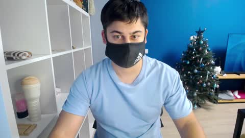 Snapshot of sexxxdickbig chatting on January 2025 03:03:01 PM Tommy online show from January 2025 03:03:01 PM