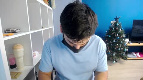 Snapshot of sexxxdickbig chatting on January 2025 06:49:02 AM Tommy online show from January 2025 06:49:02 AM