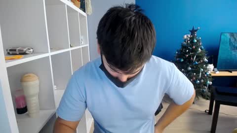 Snapshot of sexxxdickbig chatting on January 2025 09:13:02 AM Tommy online show from January 2025 09:13:02 AM
