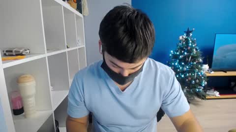 Snapshot of sexxxdickbig chatting on January 2025 08:26:02 PM Tommy online show from January 2025 08:26:02 PM