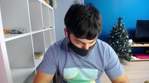 Snapshot of sexxxdickbig chatting on January 2025 07:37:01 PM Tommy online show from January 2025 07:37:01 PM
