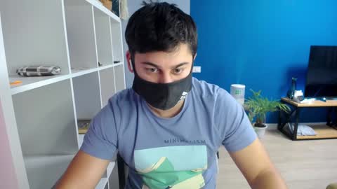 Snapshot of sexxxdickbig chatting on January 2025 02:57:01 PM Tommy online show from January 2025 02:57:01 PM
