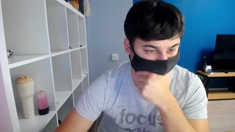 Snapshot of sexxxdickbig chatting on January 2025 07:24:01 PM Tommy online show from January 2025 07:24:01 PM