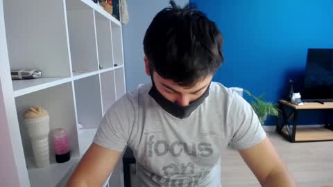 Snapshot of sexxxdickbig chatting on January 2025 08:34:01 AM Tommy online show from January 2025 08:34:01 AM