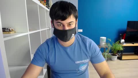 Snapshot of sexxxdickbig chatting on February 2025 03:39:01 PM Tommy online show from February 2025 03:39:01 PM