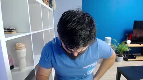 Snapshot of sexxxdickbig chatting on February 2025 08:03:01 PM Tommy online show from February 2025 08:03:01 PM