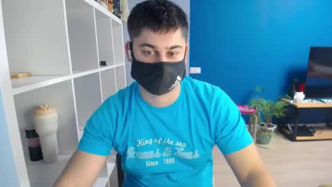Snapshot of sexxxdickbig chatting on February 2025 06:44:01 PM Tommy online show from February 2025 06:44:01 PM