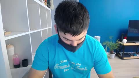 Snapshot of sexxxdickbig chatting on February 2025 07:39:02 AM Tommy online show from February 2025 07:39:02 AM