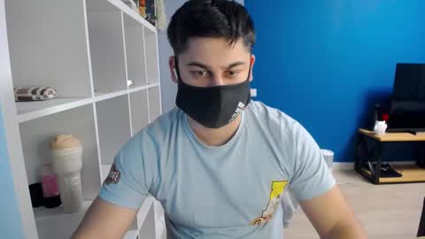 Snapshot of sexxxdickbig chatting on March 2025 07:15:02 PM Tommy online show from March 2025 07:15:02 PM