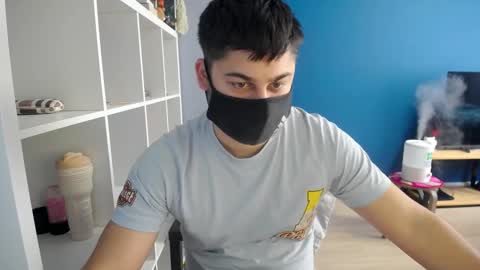 Snapshot of sexxxdickbig chatting on March 2025 08:16:01 AM Tommy online show from March 2025 08:16:01 AM