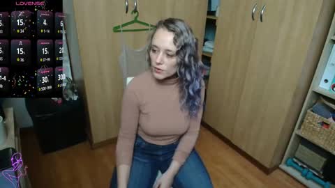 sexxxycrystali online show from September 2025 09:20:01 AM
