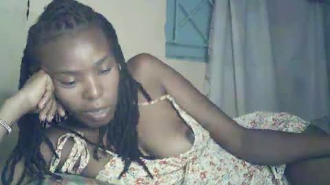 Snapshot of sexxy_curvy23 chatting on June 2026 03:59:01 AM sexxy_curvy23 online show from June 2026 03:59:01 AM