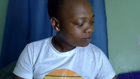 Snapshot of sexxybuttie chatting on October 2025 04:02:02 AM African Queen online show from October 2025 04:02:02 AM