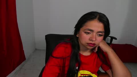 Snapshot of sexxyhot23 chatting on December 2024 03:58:01 AM LINDA online show from December 2024 03:58:01 AM