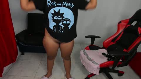 Snapshot of sexxyhot23 chatting on December 2024 04:28:02 AM LINDA online show from December 2024 04:28:02 AM