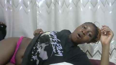 Snapshot of sexxytimmy2 chatting on February 2025 04:09:02 AM sexxytimmy2 online show from February 2025 04:09:02 AM