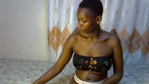 sexxyvee224 online show from November 2025 10:25:02 AM