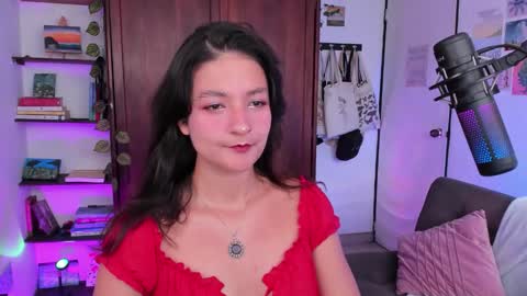 Snapshot of sexy__emma chatting on October 2025 05:43:01 PM sexy__emma online show from October 2025 05:43:01 PM