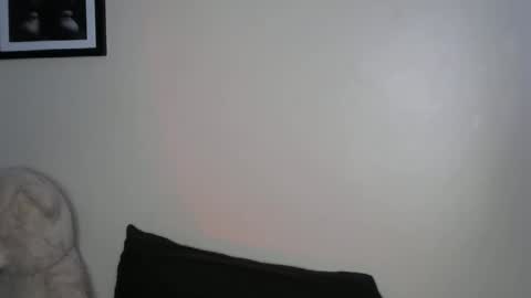 sexy_aluna online show from October 2025 05:22:02 PM