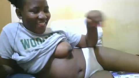 Snapshot of sexy_ariana90 chatting on September 2025 06:42:01 PM Reshia online show from September 2025 06:42:01 PM