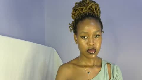 kiki online show from September 2025 08:58:01 PM