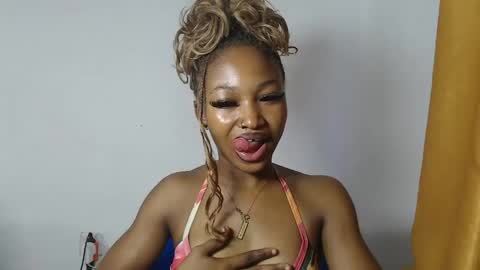 sexy_bluey247 online show from May 2026 06:42:02 AM