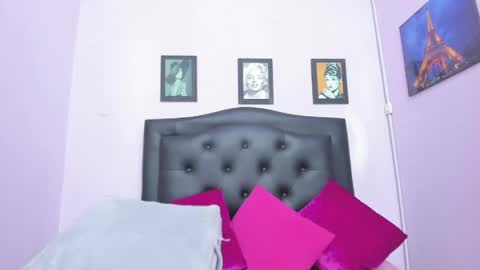 Snapshot of sexy_candy18x chatting on May 2026 11:34:04 PM sexy_candy18x online show from May 2026 11:34:04 PM