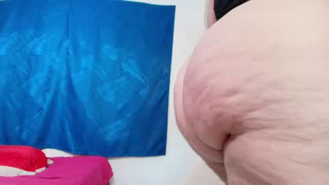 Snapshot of sexy_curvi chatting on June 2026 03:28:02 PM karla instagram online show from June 2026 03:28:02 PM