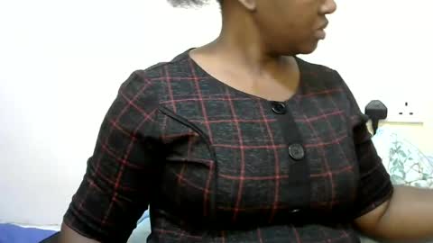 Sweet Dee online show from June 2026 05:10:02 AM