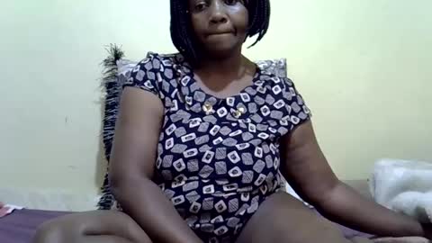 Sweet Dee online show from July 2026 10:07:01 AM